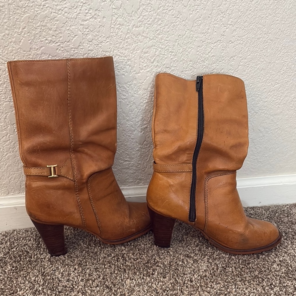Vintage Brown Leather Women's Boots have to be from the 70’s-80’s